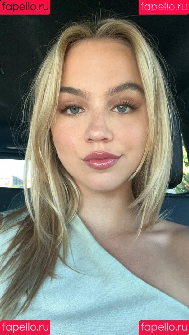 Emma Brooks Onlyfans Photo Gallery 