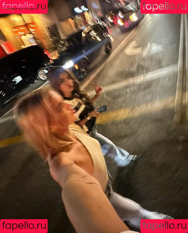 Emma Brooks Onlyfans Photo Gallery 