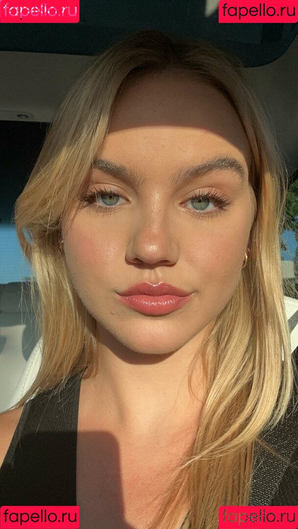 Emma Brooks Onlyfans Photo Gallery 