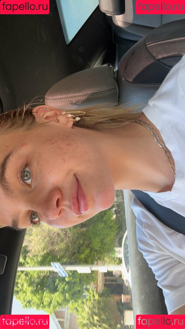 Emma Brooks Onlyfans Photo Gallery 