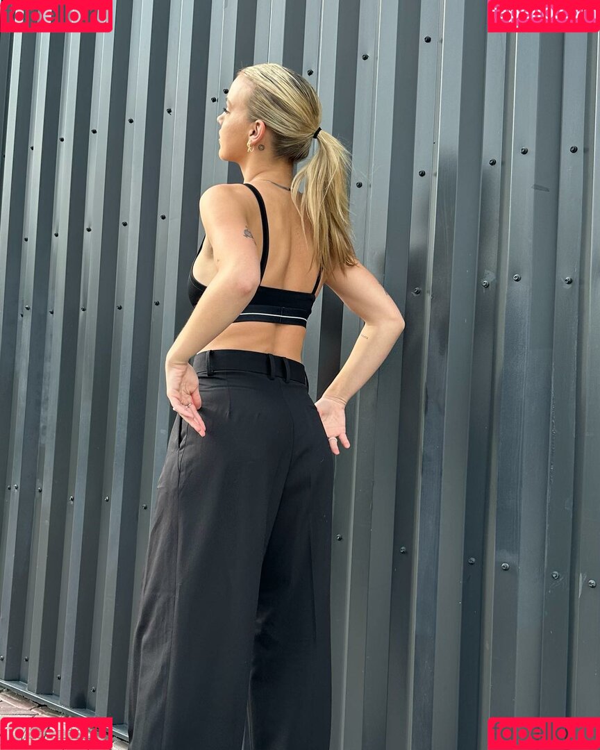 Emma Brooks Onlyfans Photo Gallery 