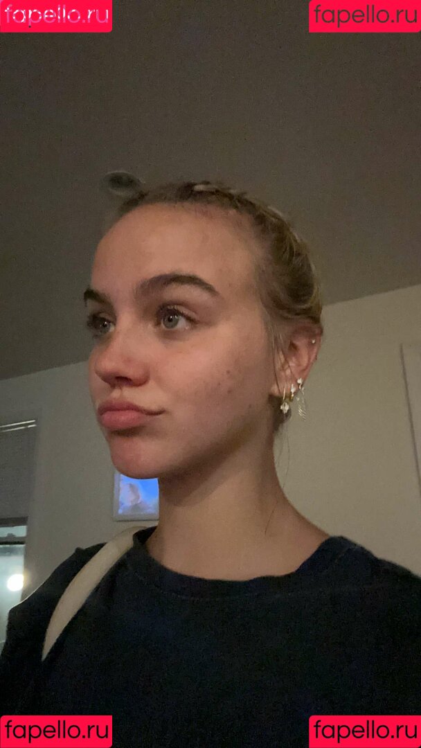 Emma Brooks Onlyfans Photo Gallery 