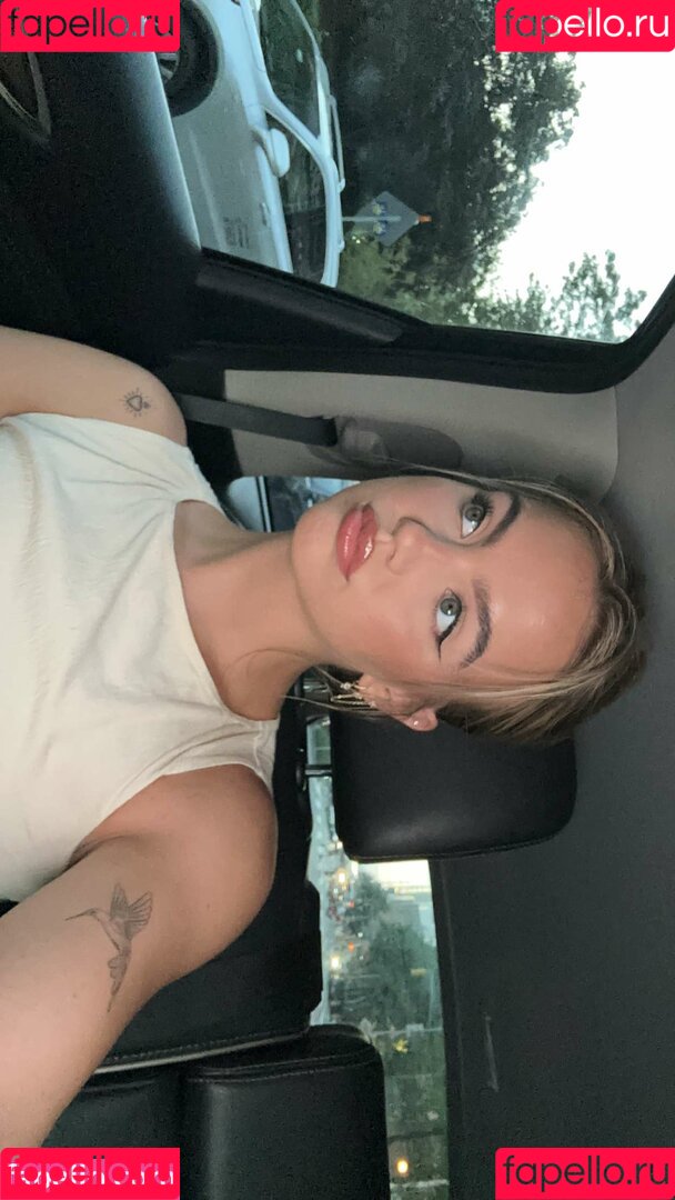 Emma Brooks Onlyfans Photo Gallery 