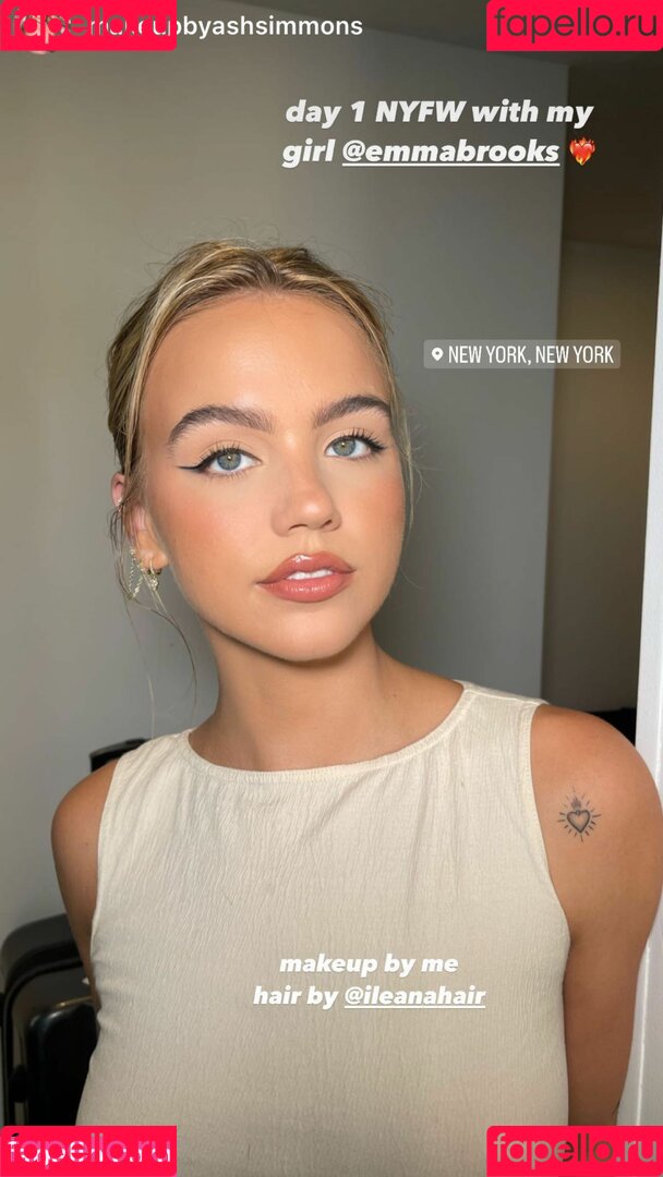 Emma Brooks Onlyfans Photo Gallery 