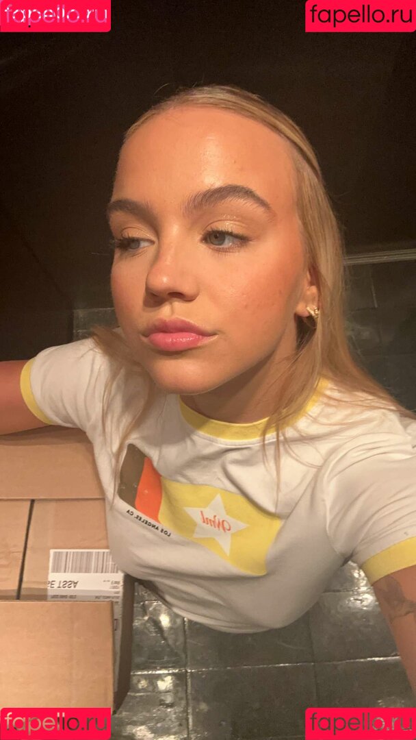 Emma Brooks Onlyfans Photo Gallery 