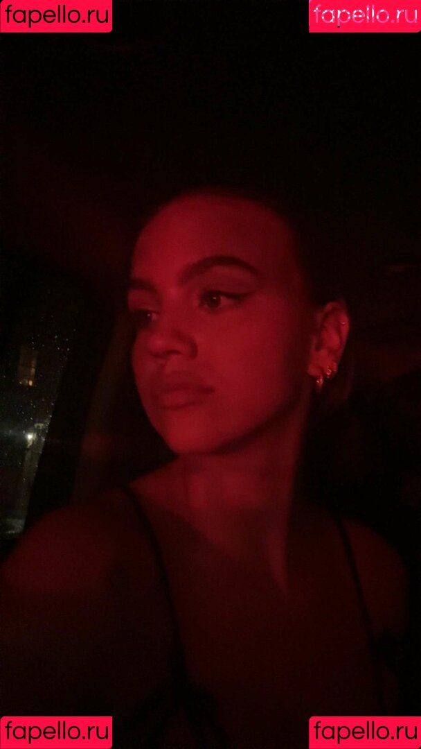 Emma Brooks Onlyfans Photo Gallery 