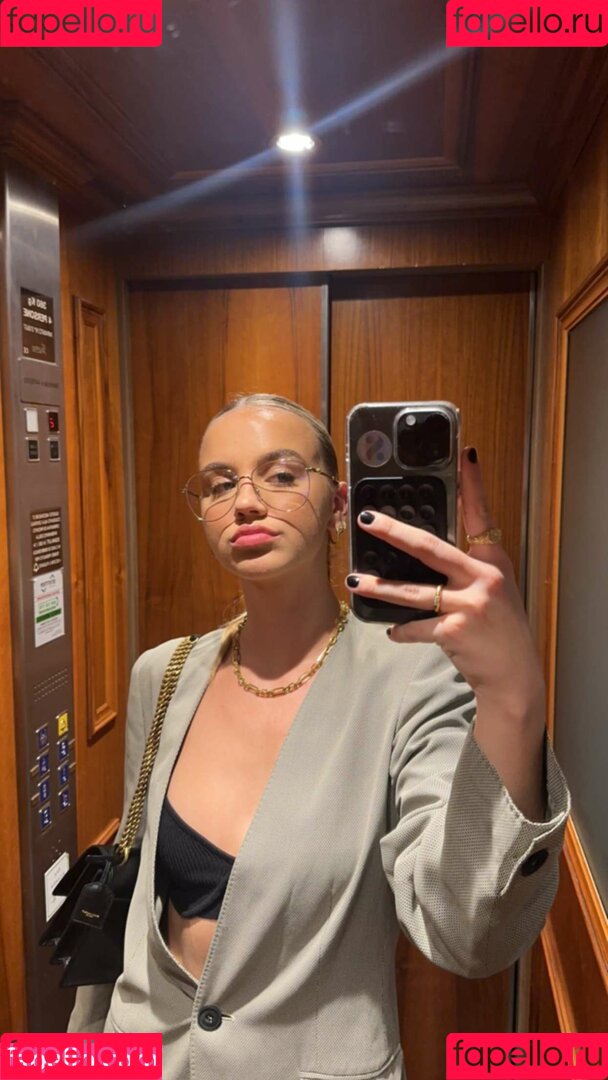 Emma Brooks Onlyfans Photo Gallery 