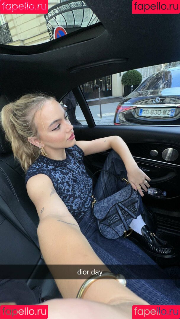 Emma Brooks Onlyfans Photo Gallery 