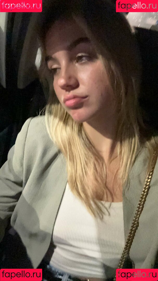 Emma Brooks Onlyfans Photo Gallery 