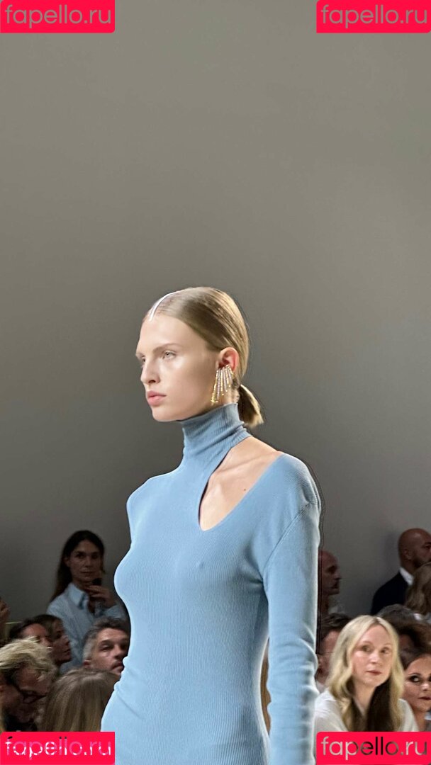 Emma Brooks Onlyfans Photo Gallery 