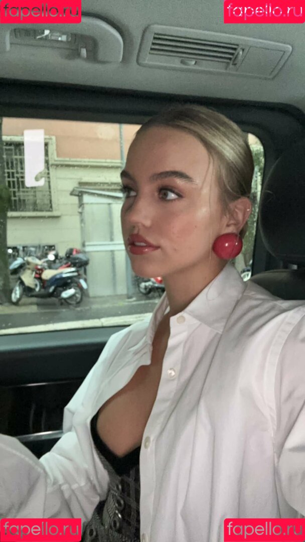 Emma Brooks Onlyfans Photo Gallery 