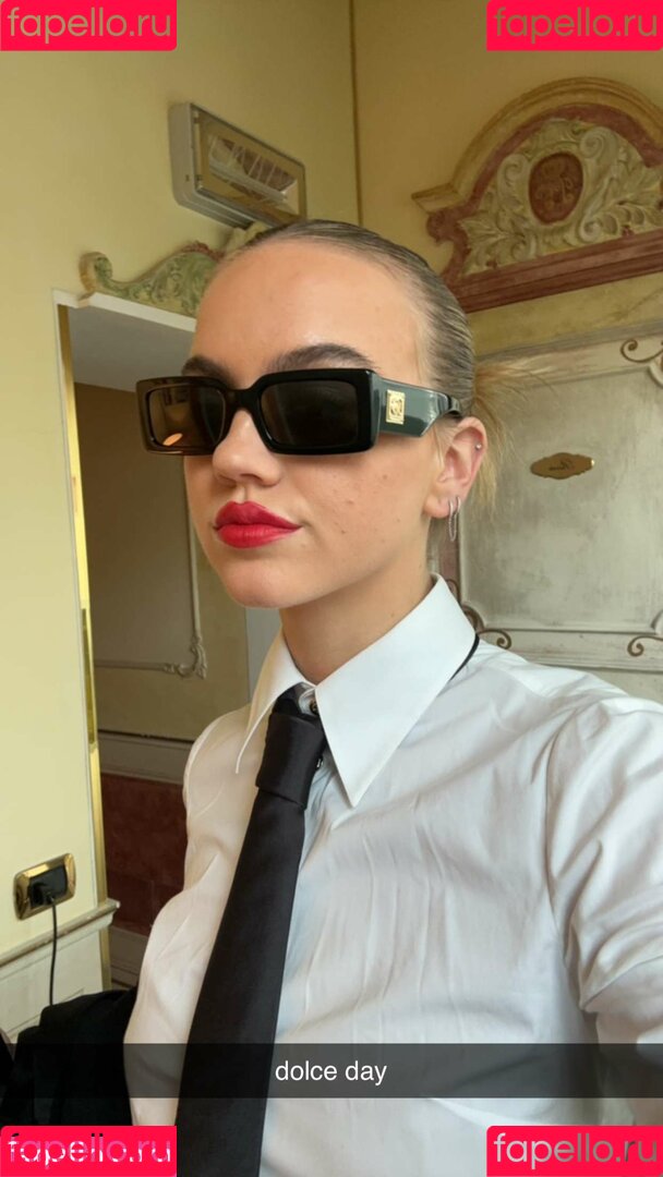 Emma Brooks Onlyfans Photo Gallery 