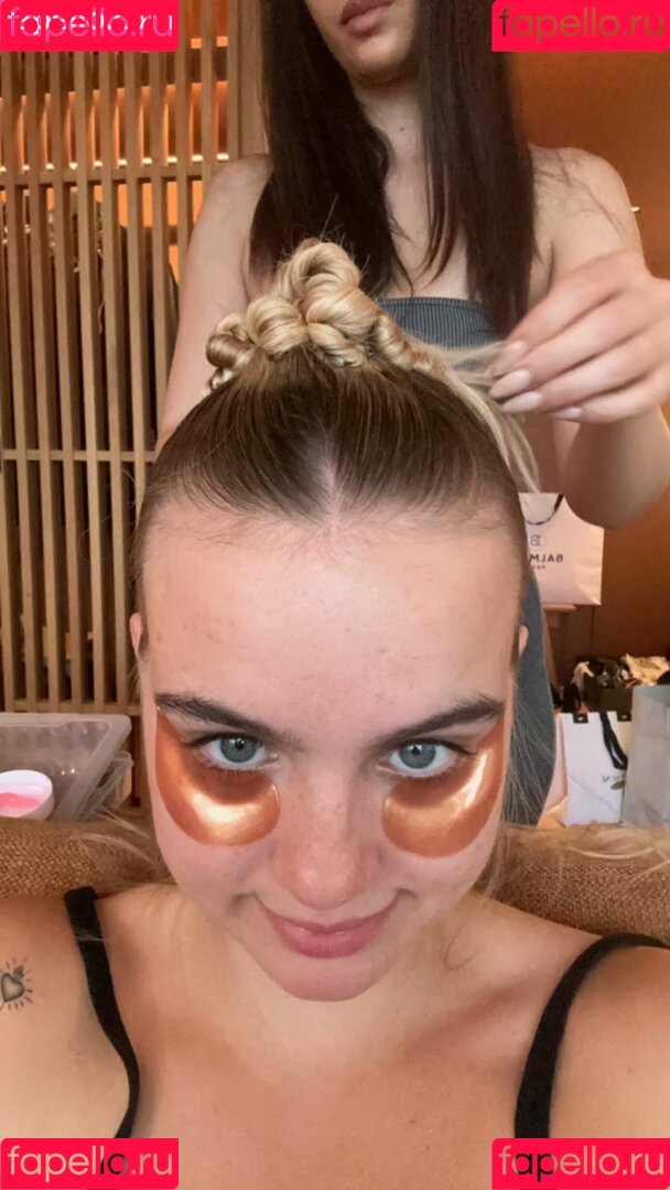 Emma Brooks Onlyfans Photo Gallery 