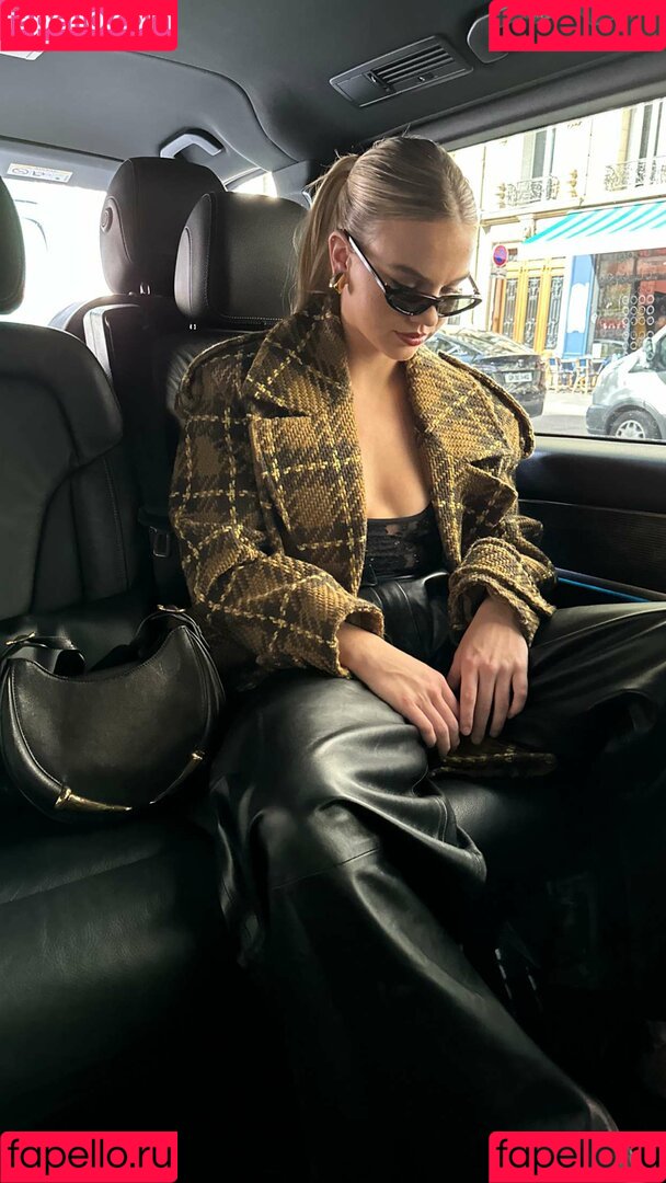 Emma Brooks Onlyfans Photo Gallery 