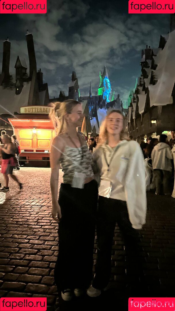 Emma Brooks Onlyfans Photo Gallery 