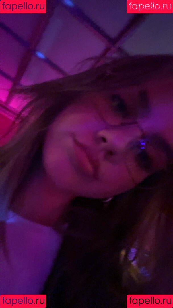 Emma Brooks Onlyfans Photo Gallery 