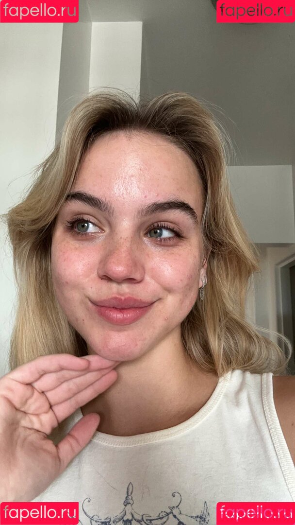 Emma Brooks Onlyfans Photo Gallery 