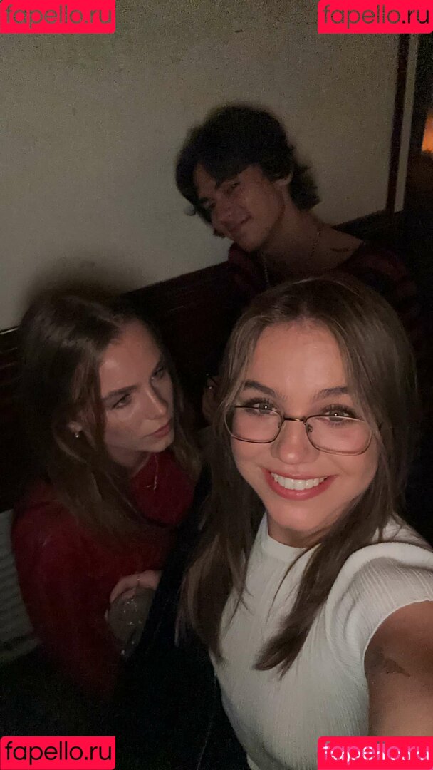 Emma Brooks Onlyfans Photo Gallery 