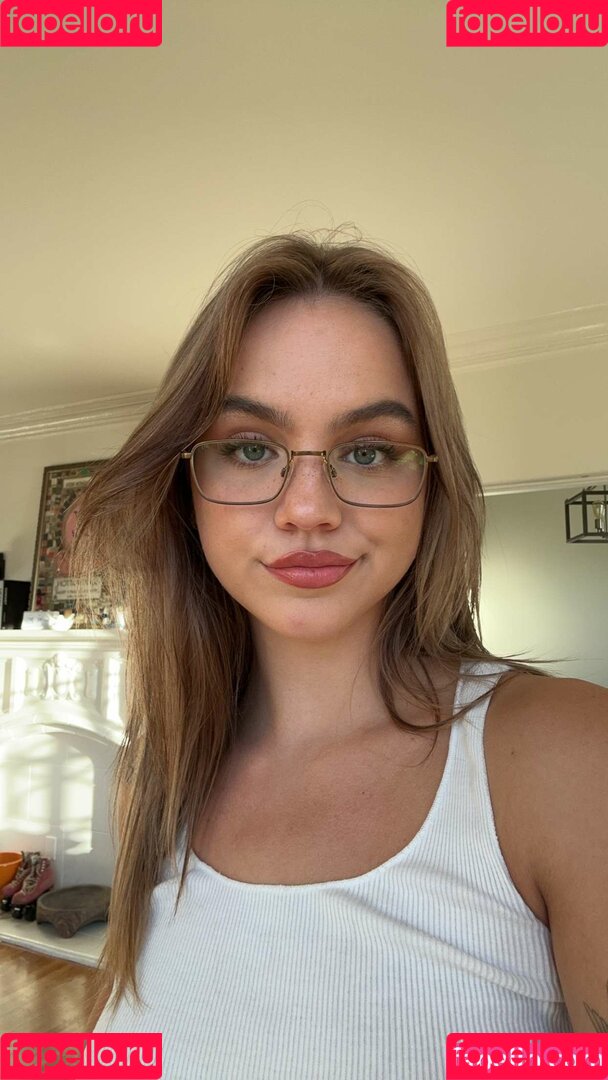 Emma Brooks Onlyfans Photo Gallery 