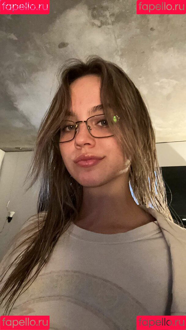 Emma Brooks Onlyfans Photo Gallery 