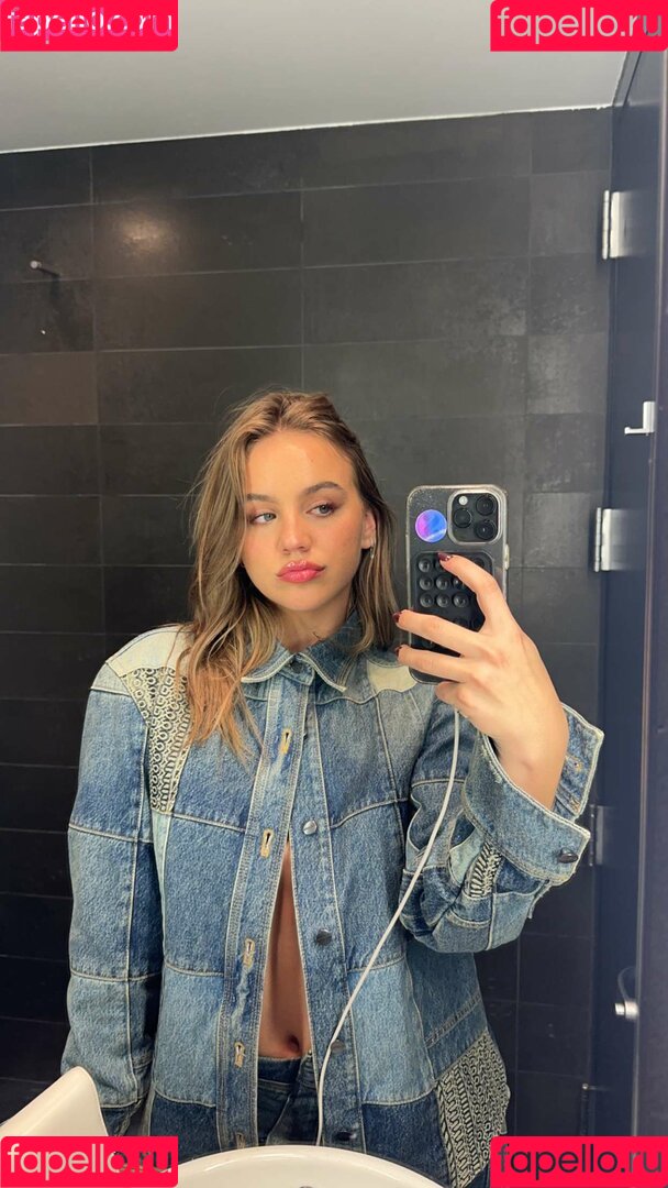 Emma Brooks Onlyfans Photo Gallery 