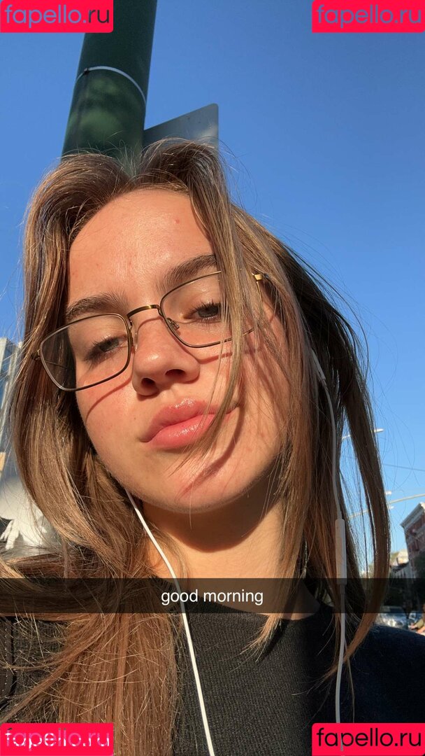 Emma Brooks Onlyfans Photo Gallery 