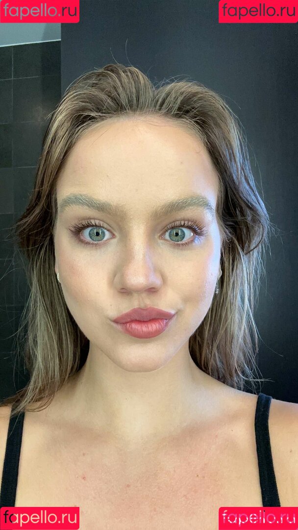 Emma Brooks Onlyfans Photo Gallery 