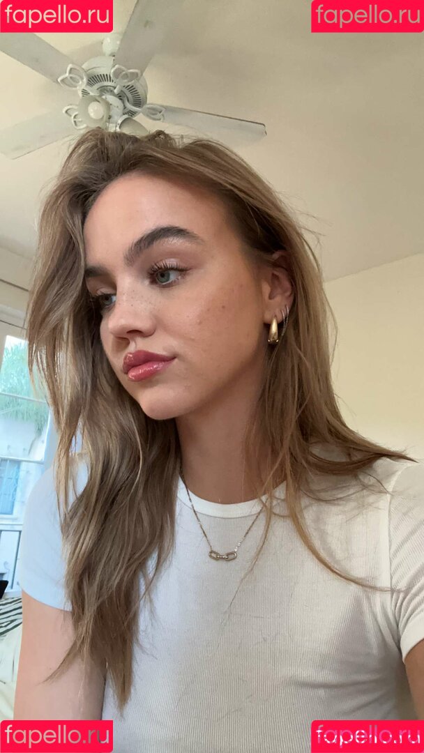 Emma Brooks Onlyfans Photo Gallery 