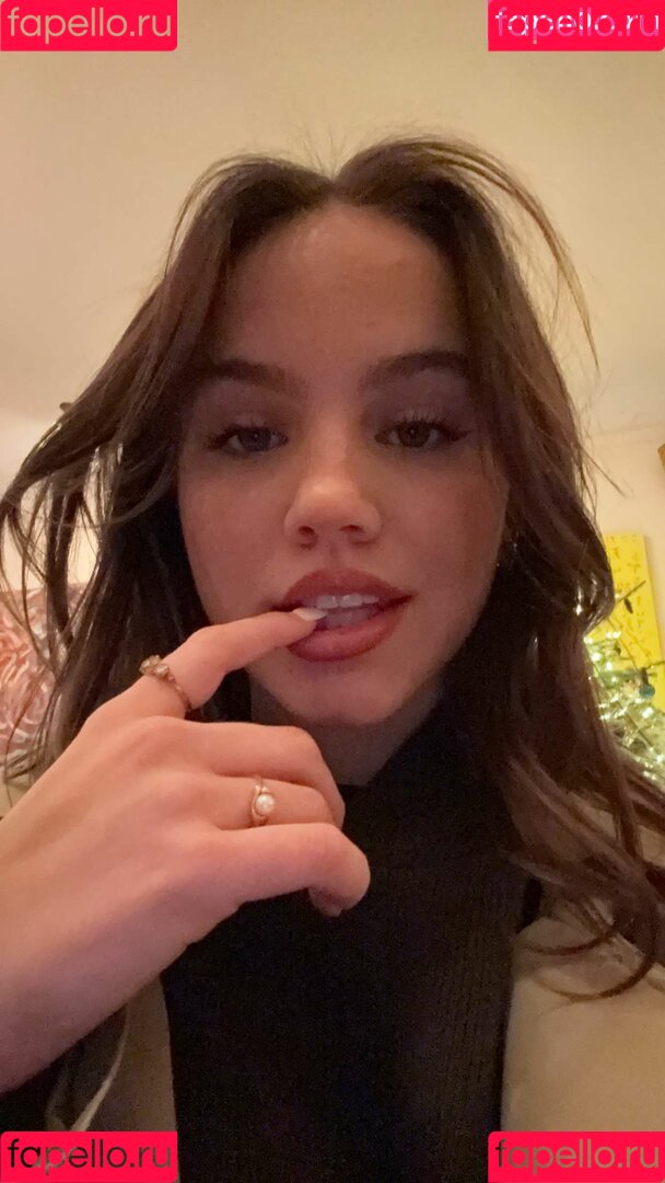 Emma Brooks Onlyfans Photo Gallery 