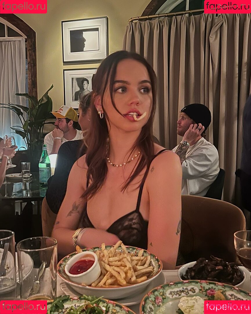 Emma Brooks Onlyfans Photo Gallery 