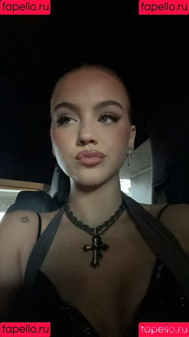 Emma Brooks Onlyfans Photo Gallery 