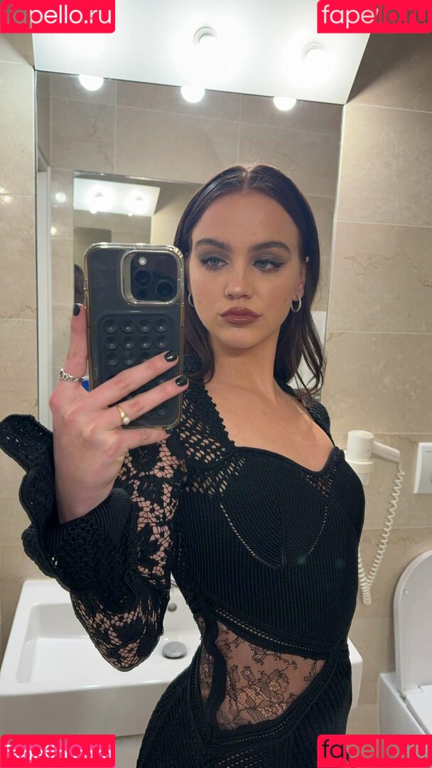 Emma Brooks Onlyfans Photo Gallery 