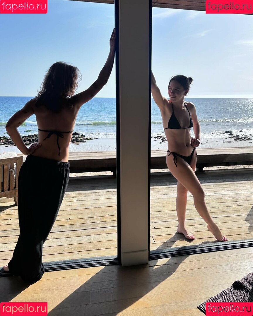 Emma Brooks Onlyfans Photo Gallery 