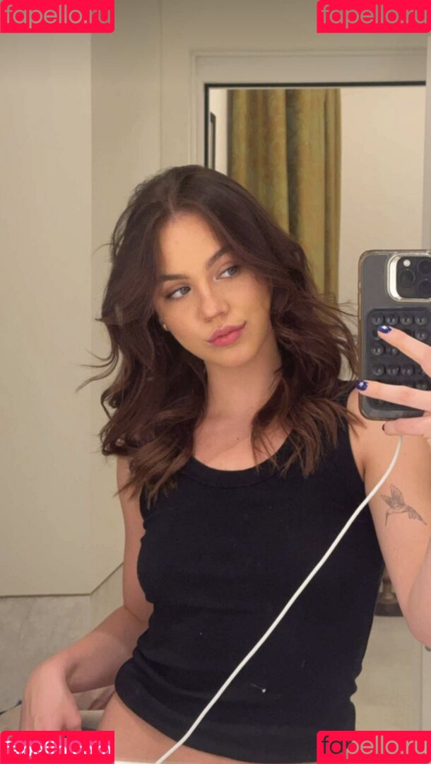 Emma Brooks Onlyfans Photo Gallery 