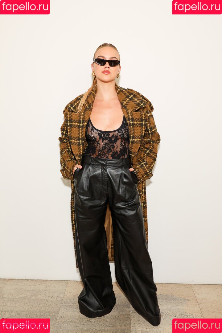 Emma Brooks Onlyfans Photo Gallery 