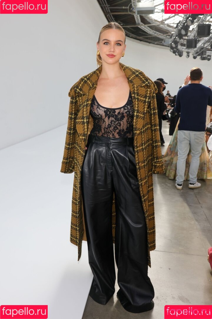 Emma Brooks Onlyfans Photo Gallery 