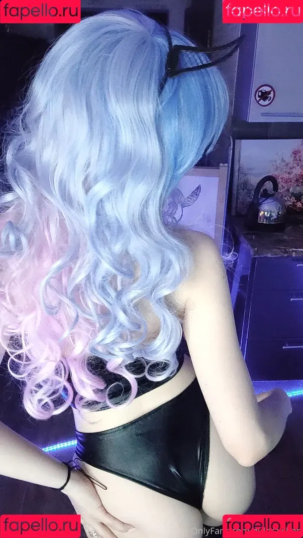 aldora.chan Onlyfans Photo Gallery 