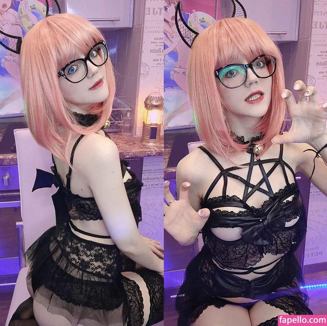 aldora.chan Onlyfans Photo Gallery 