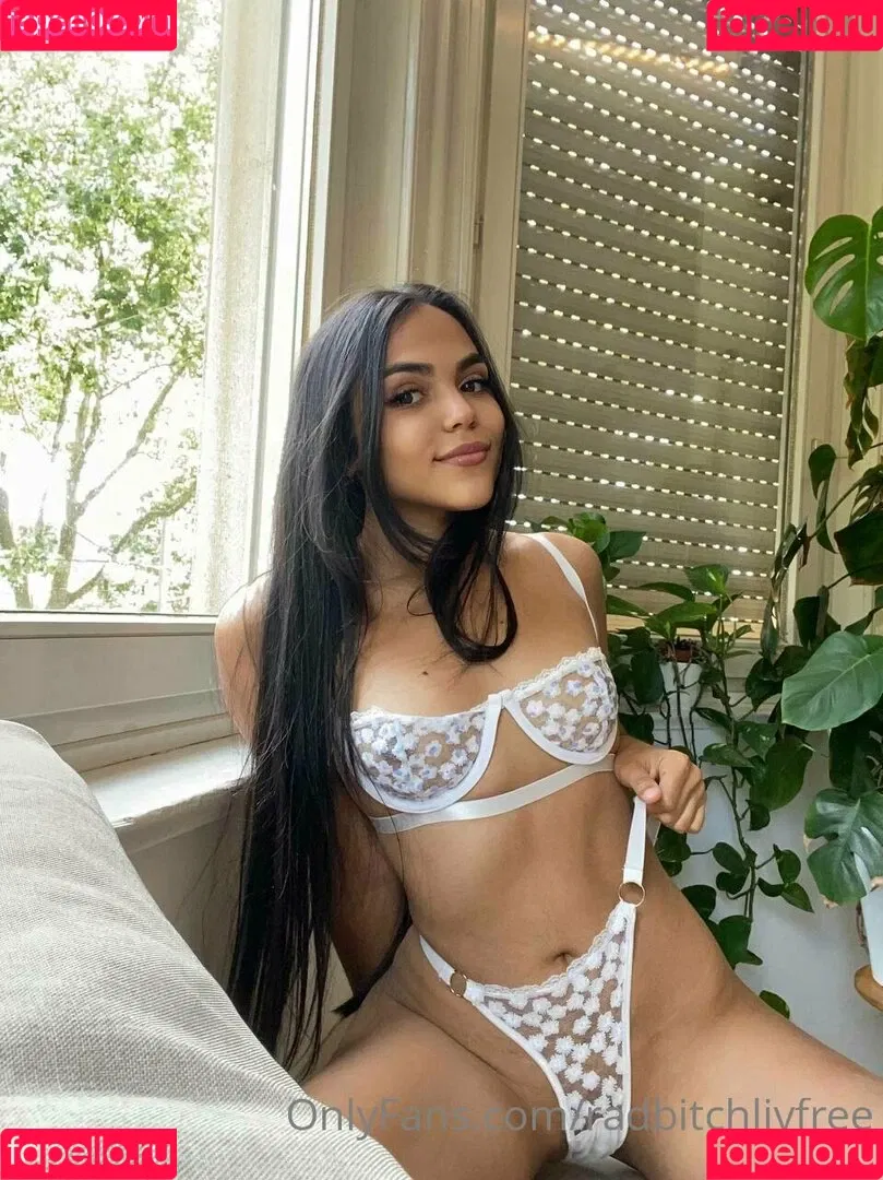 radbitchlivfree Onlyfans Photo Gallery 