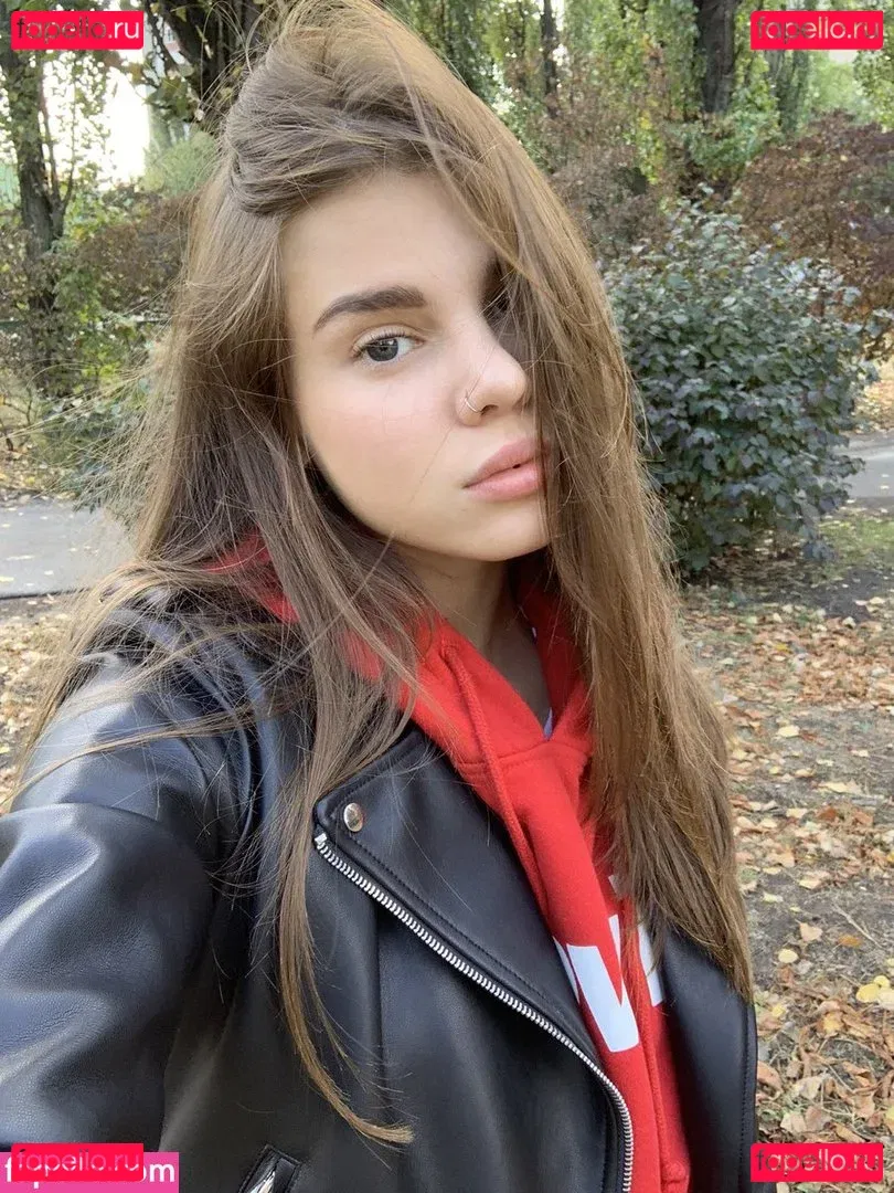 Anibutler Onlyfans Photo Gallery 