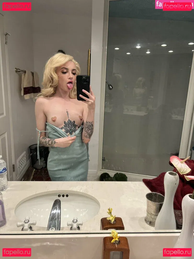 Lola Fae Onlyfans Photo Gallery 