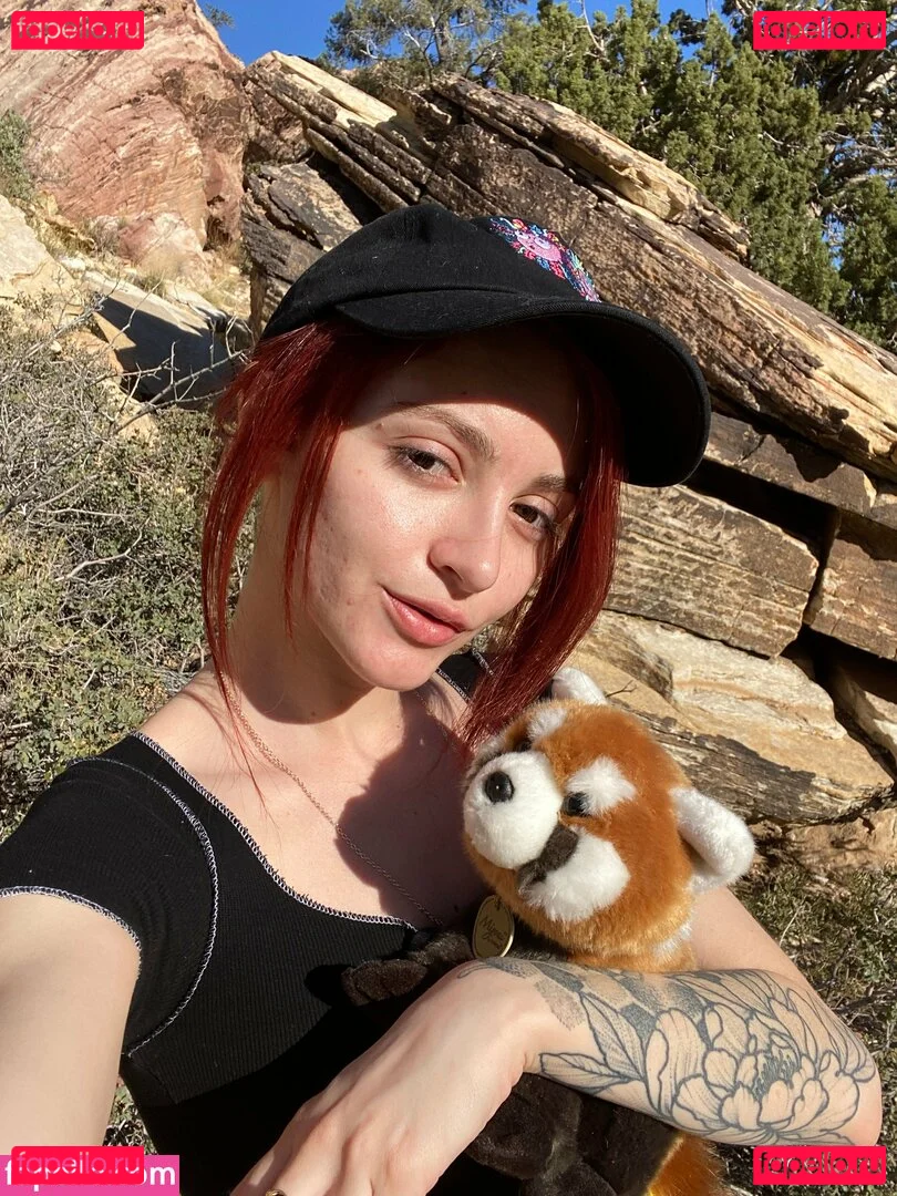 Lola Fae Onlyfans Photo Gallery 