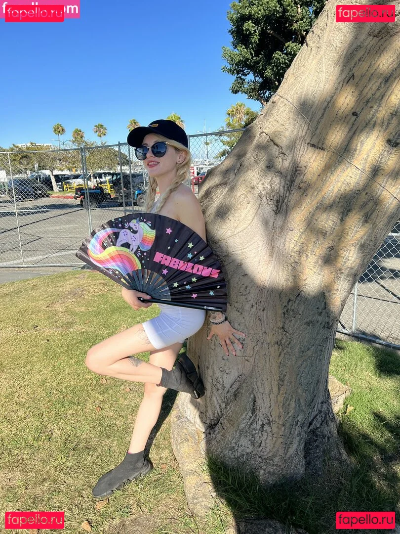 Lola Fae Onlyfans Photo Gallery 