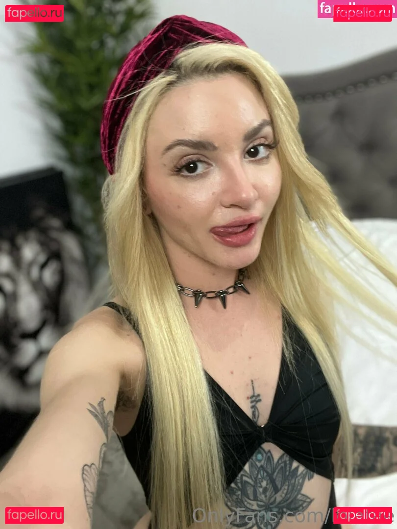 Lola Fae Onlyfans Photo Gallery 