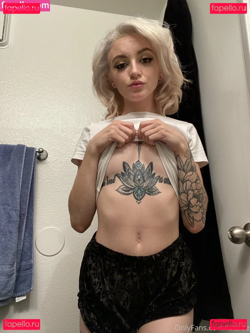 Lola Fae Onlyfans Photo Gallery 