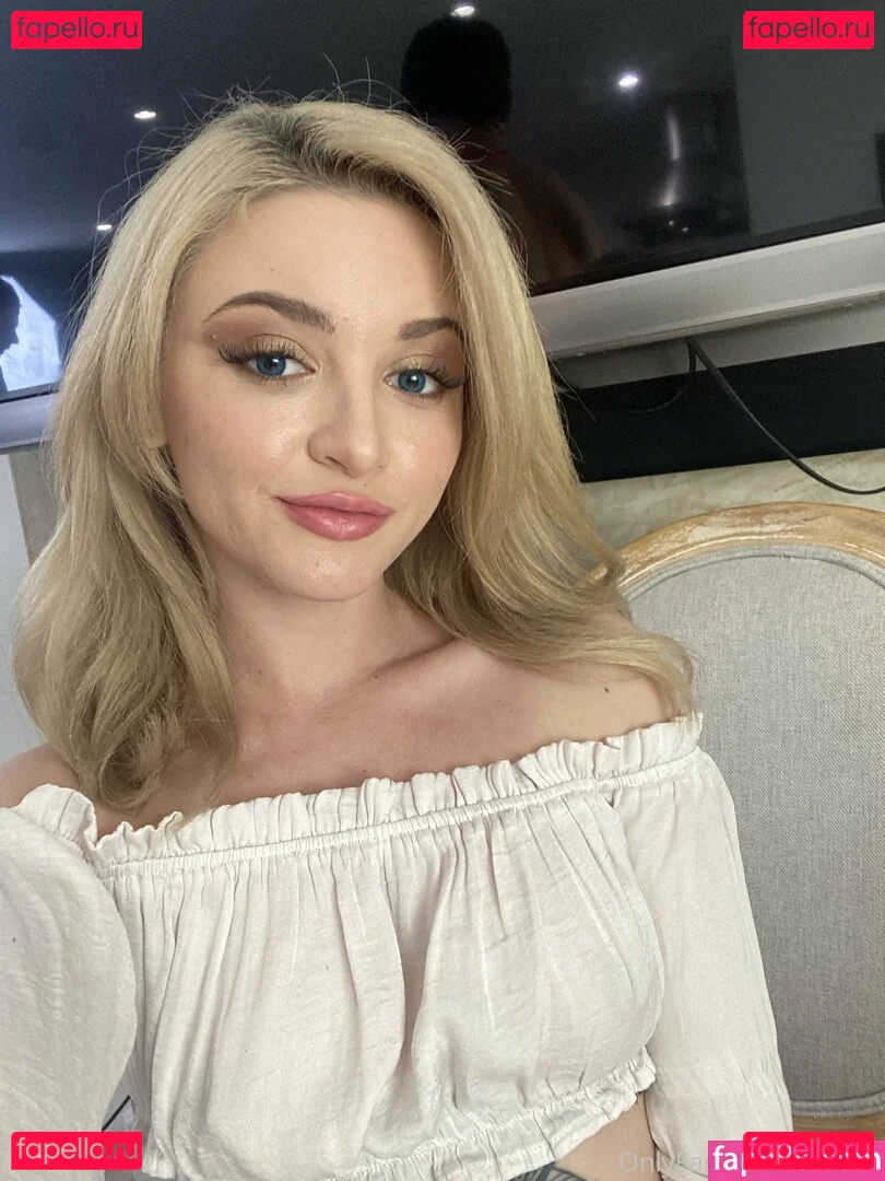 Lola Fae Onlyfans Photo Gallery 