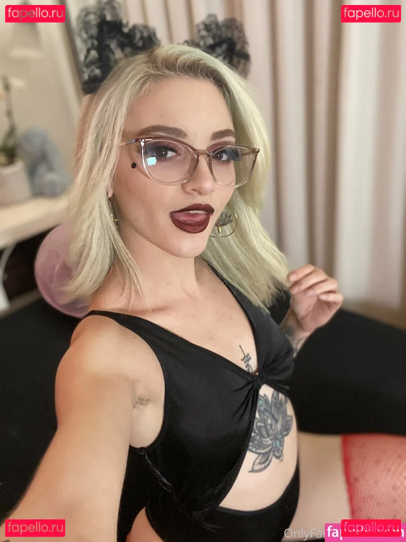 Lola Fae Onlyfans Photo Gallery 