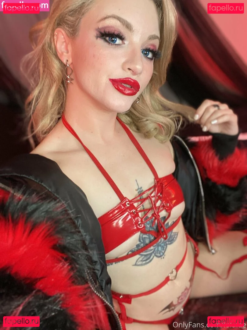 Lola Fae Onlyfans Photo Gallery 