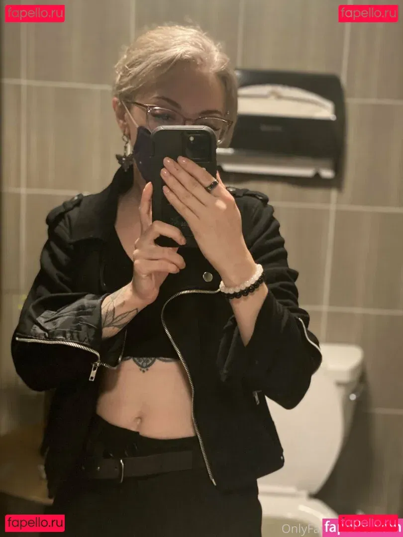 Lola Fae Onlyfans Photo Gallery 