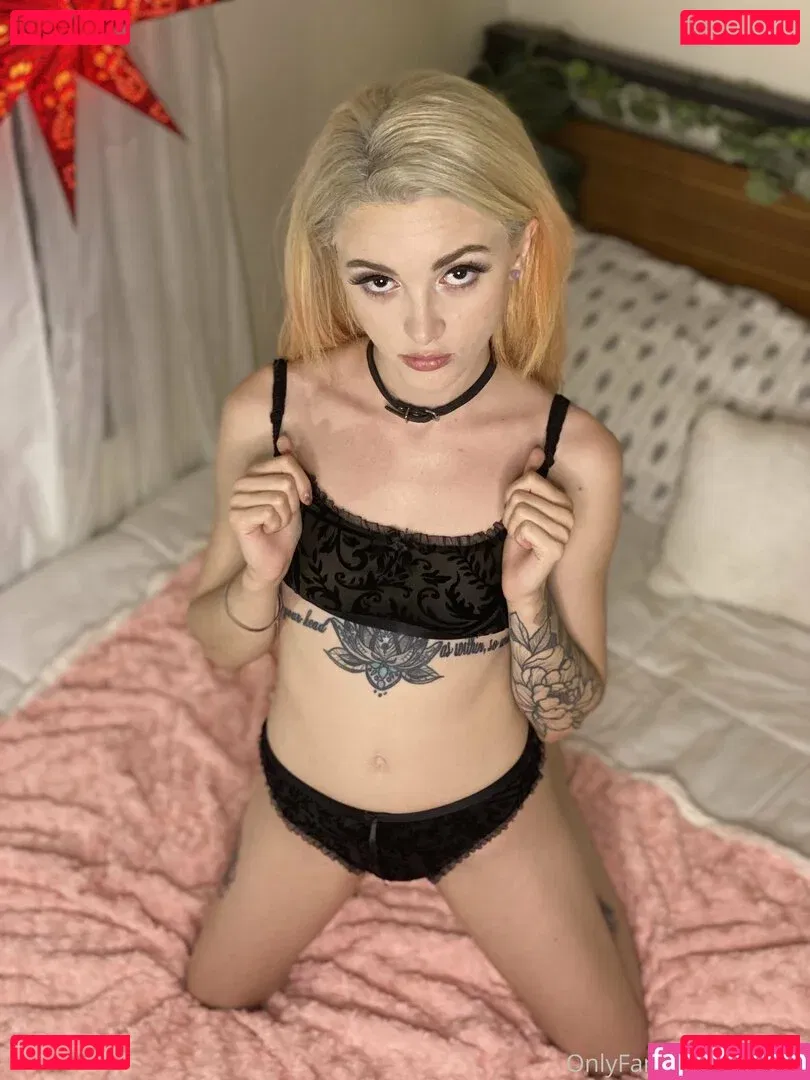 Lola Fae Onlyfans Photo Gallery 